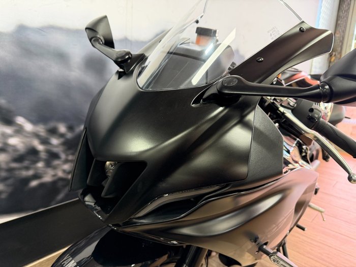 2025 Yamaha YZF-R7LA GREY