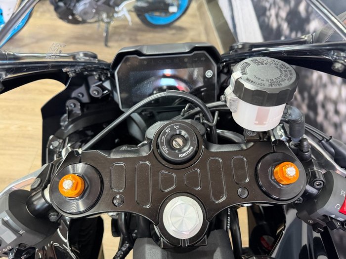 2025 Yamaha YZF-R7LA GREY