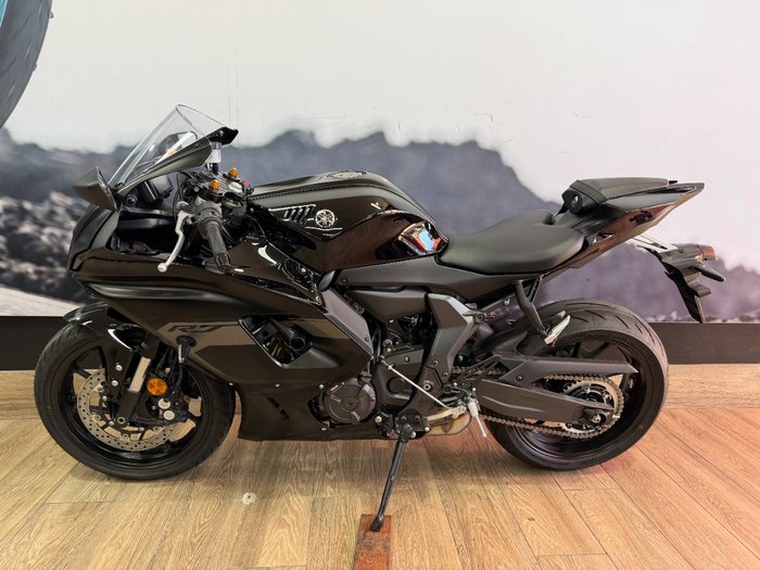 2025 Yamaha 2025 YAMAHA 655CC YZF-R7LAS GREY