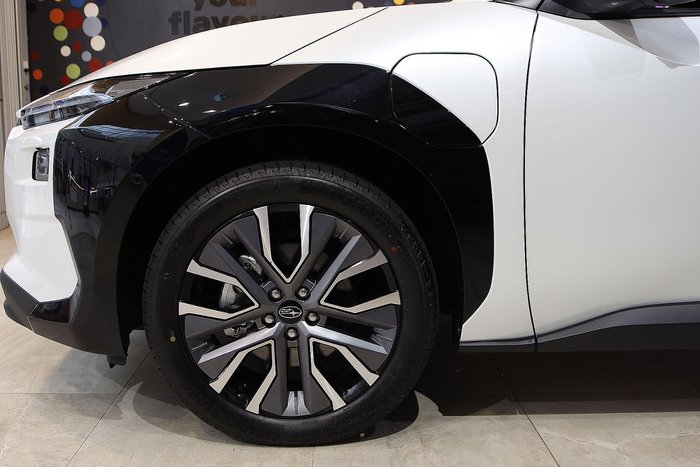 2025 Subaru Solterra AWD Touring
