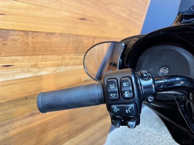 2022 HARLEY-DAVIDSON FLHXST STREET GLIDE SPL ST 117