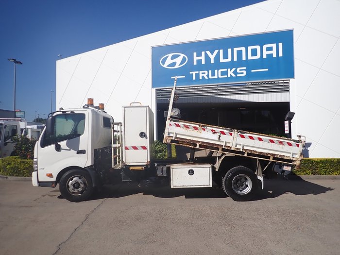 2016 HINO 300 917