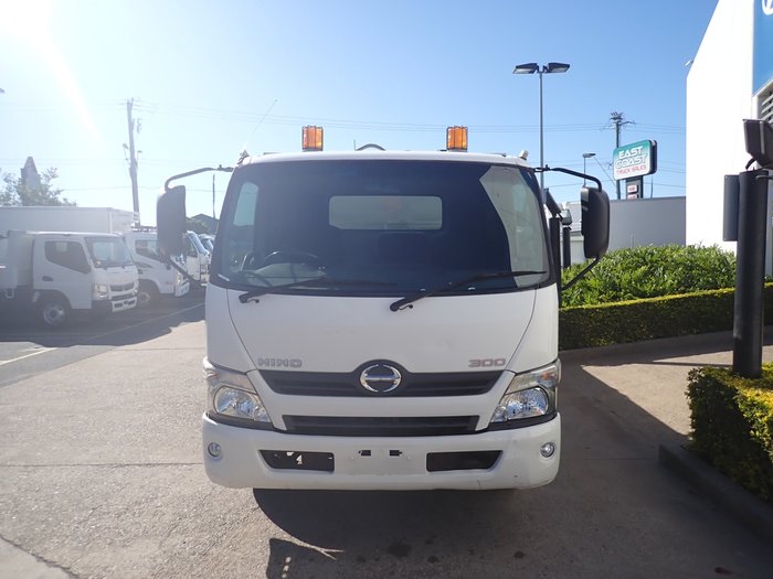 2016 HINO 300 917