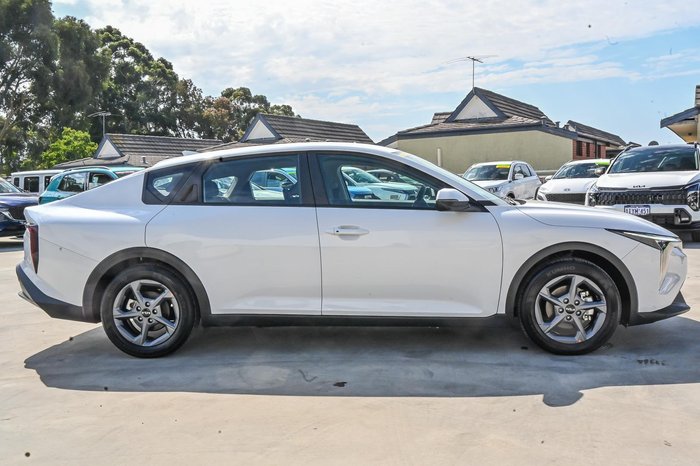 2025 Kia K4 S