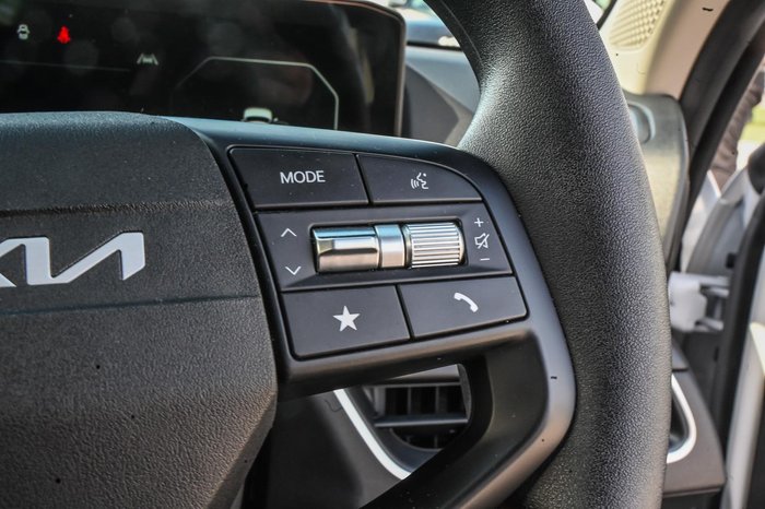 2025 Kia K4 S