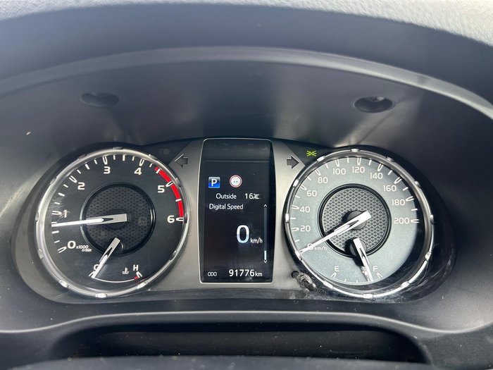 2021 Toyota Hilux SR