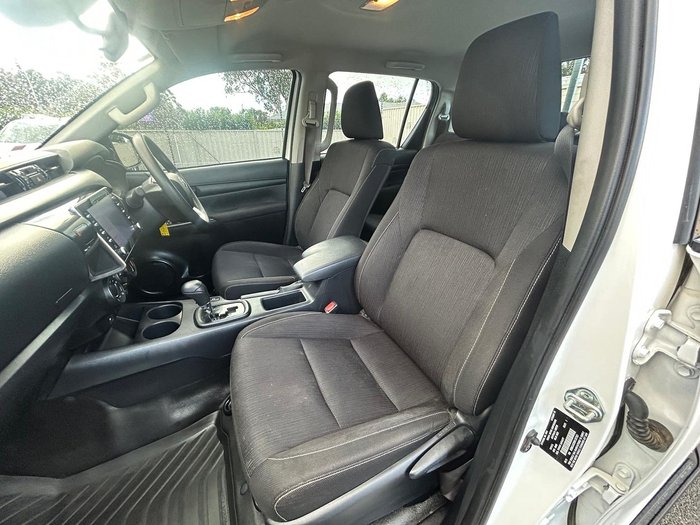 2021 Toyota Hilux SR