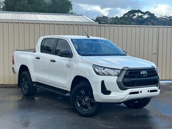 2021 Toyota Hilux SR