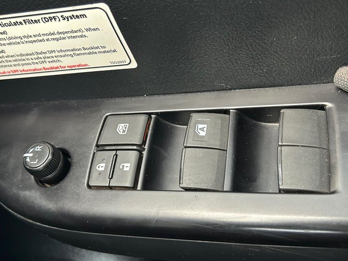 2021 Toyota Hilux SR