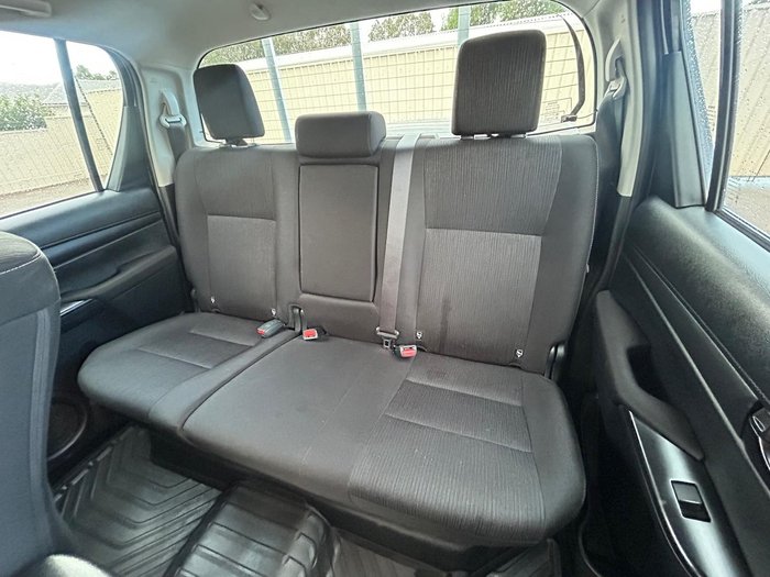 2021 Toyota Hilux SR