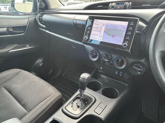 2021 Toyota Hilux SR