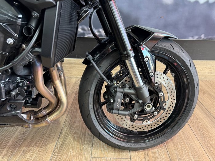 2026 Kawasaki Z900 (ZR900) WHITE