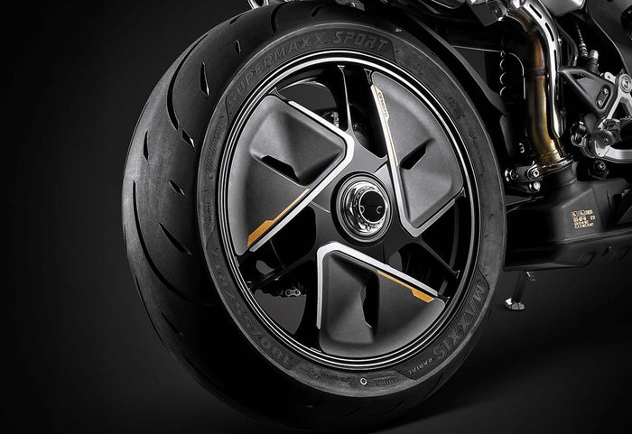 CFMOTO 750SR-S