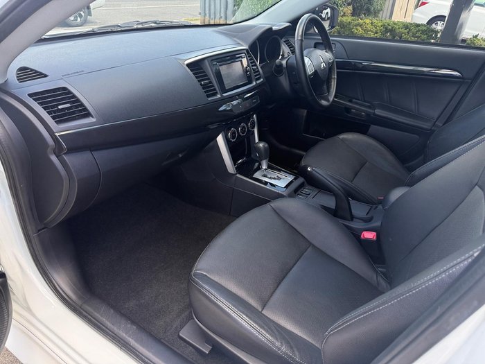 2017 Mitsubishi Lancer LS