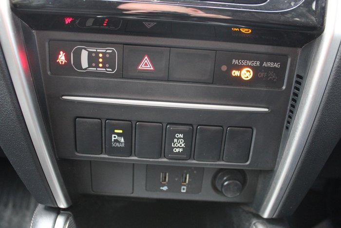 2022 Mitsubishi Triton GLX-R