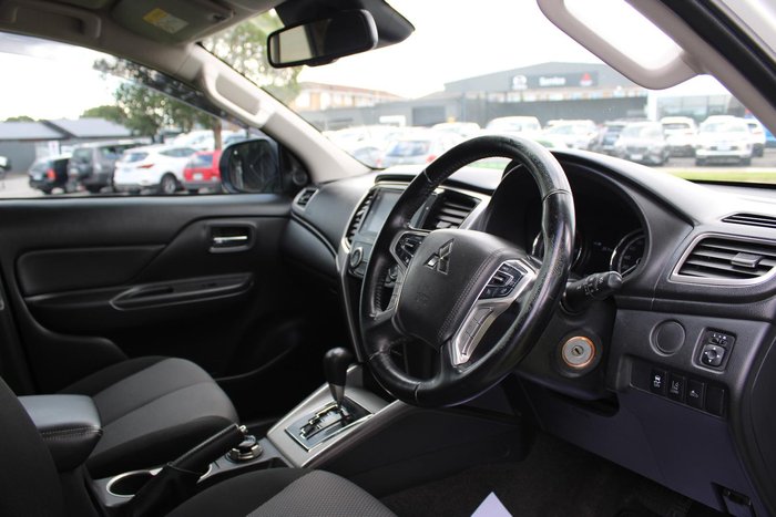 2022 Mitsubishi Triton GLX-R