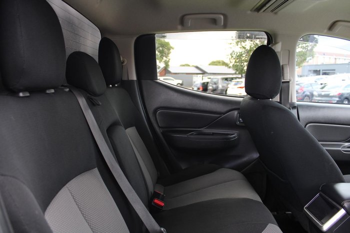 2022 Mitsubishi Triton GLX-R