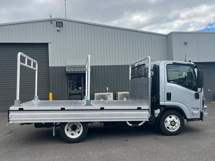 2026 Isuzu N Series NPR 45/65-175 MT D28 Tradepack
