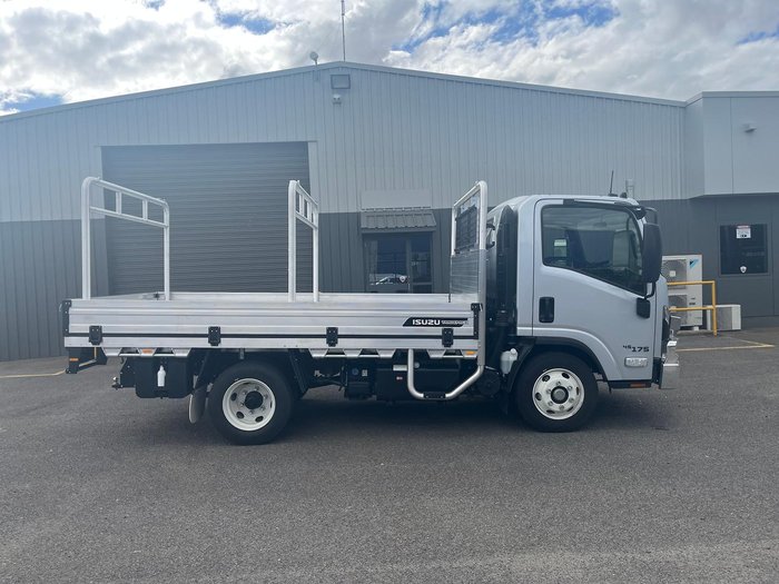 2026 Isuzu N Series NPR 45/65-175 MT D28 Tradepack