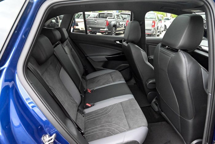 2025 Volkswagen ID.4 Pro