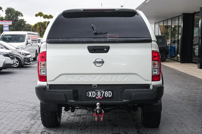 2022 Nissan Navara SL