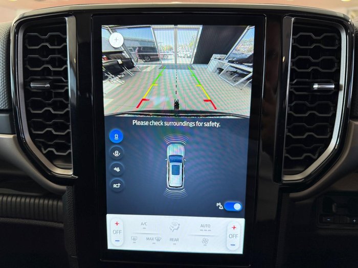 2025 Ford Everest Ambiente