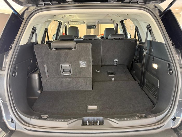 2025 Ford Everest Ambiente