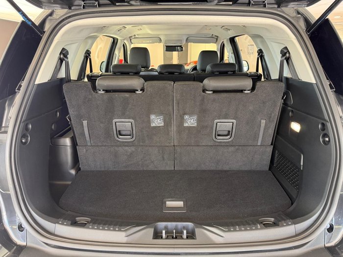 2025 Ford Everest Ambiente