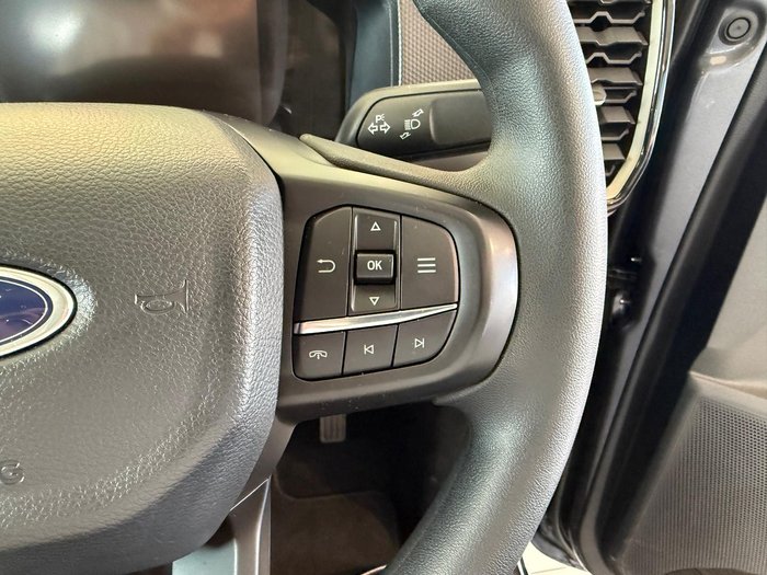 2025 Ford Everest Ambiente
