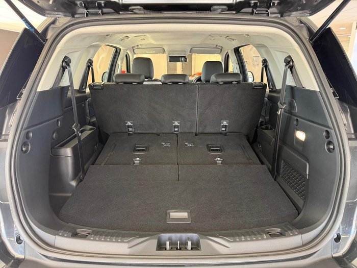 2025 Ford Everest Ambiente
