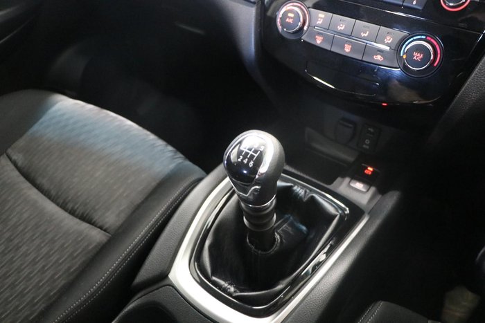 2019 Nissan X-TRAIL ST