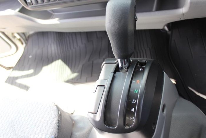 2023 Hino 300 Series 616 WHITE