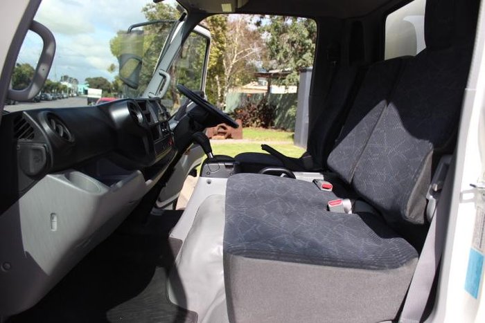 2023 Hino 300 Series 616 WHITE