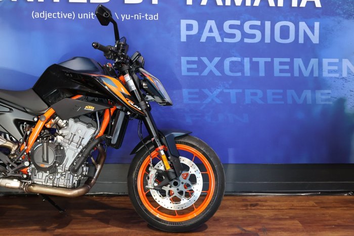 2023 Ktm 890 DUKE R Black