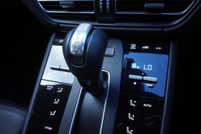 2022 Porsche Macan