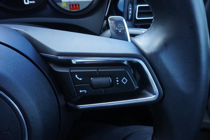 2022 Porsche Macan