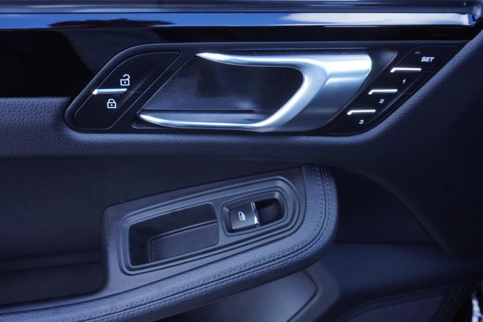 2022 Porsche Macan