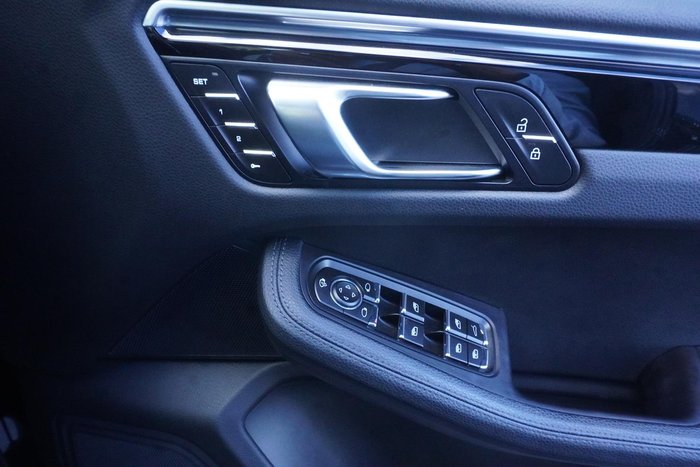 2022 Porsche Macan