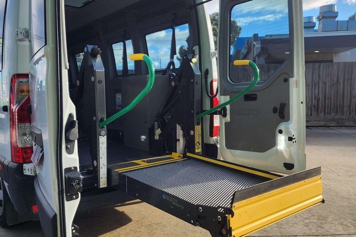 2018 Renault Master X62 Glacier White