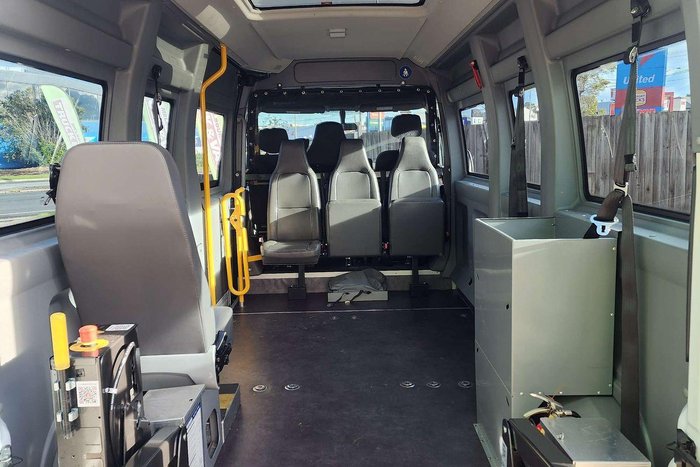 2018 Renault Master X62 Glacier White