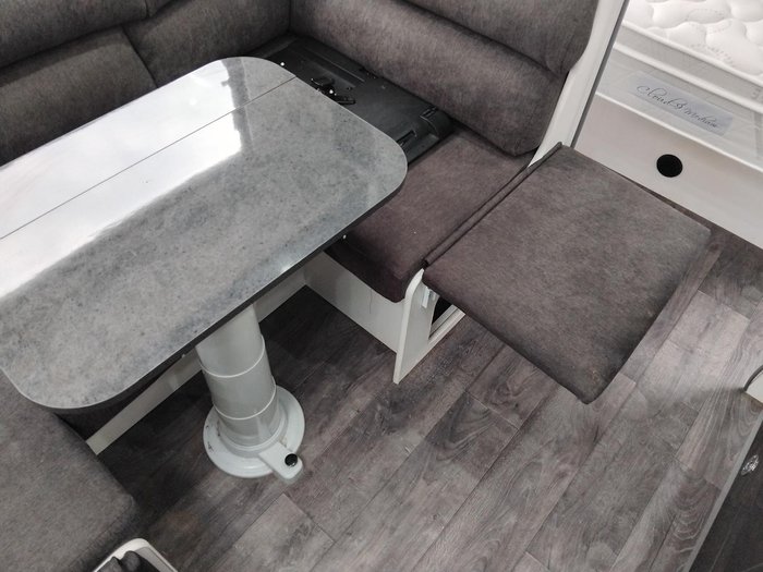 2021 New Age Caravans Manta Ray Mr19ers2 Couples Caravan