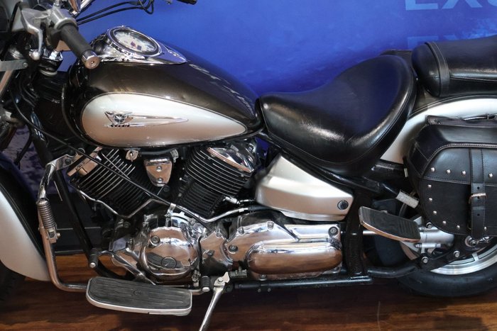 2006 Yamaha XVS1100 V-STAR CUSTOM Silver