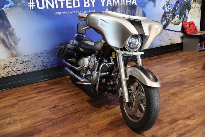 2006 Yamaha XVS1100 V-STAR CUSTOM Silver