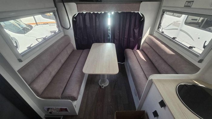 2025 Windsor Daintree 2 Berth