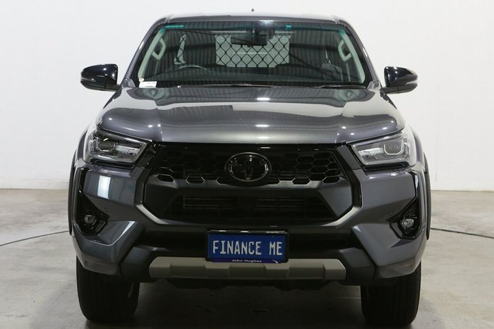 2024 Toyota Hilux SR5