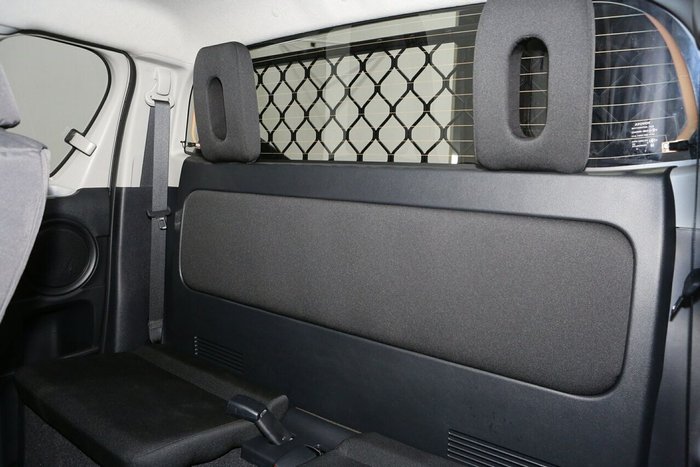 2024 Toyota Hilux SR5