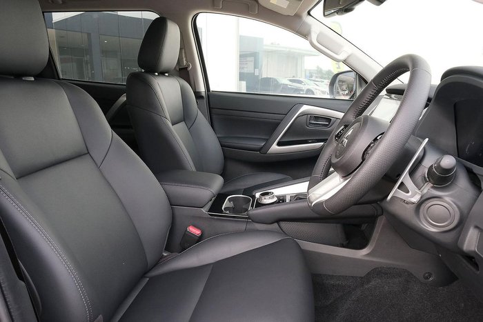 2025 Mitsubishi Pajero Sport Exceed