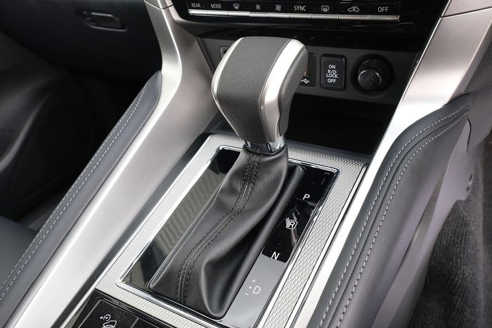2025 Mitsubishi Pajero Sport Exceed