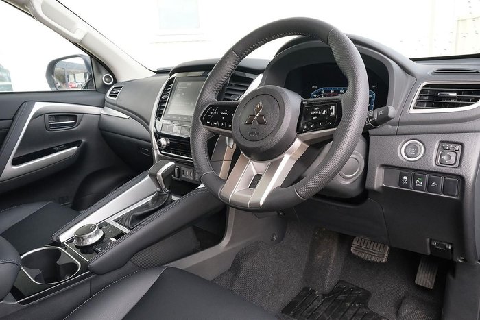 2025 Mitsubishi Pajero Sport Exceed