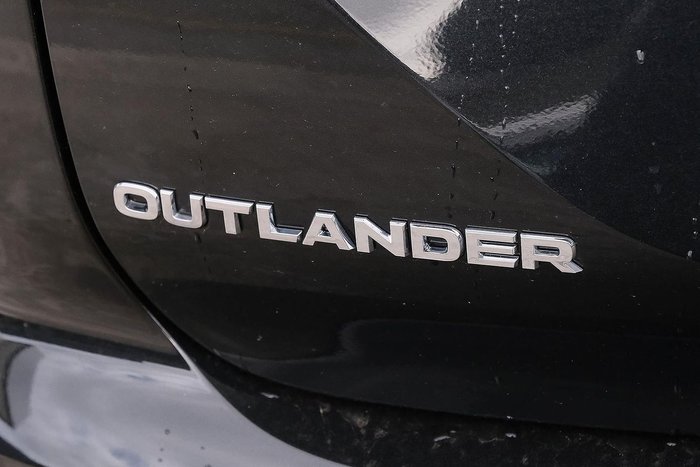 2025 Mitsubishi Outlander PHEV Exceed Tourer